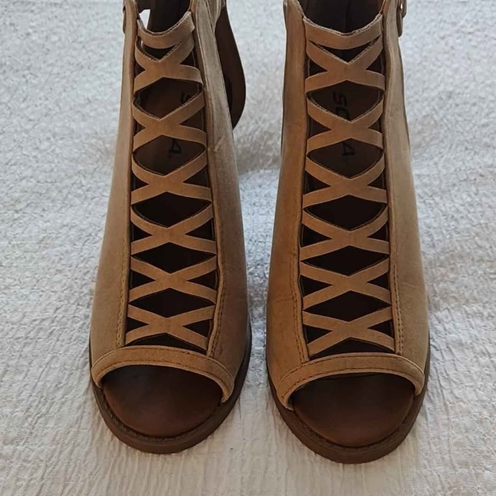 Soda Tan Sandals with Modern Peep-Toe Design